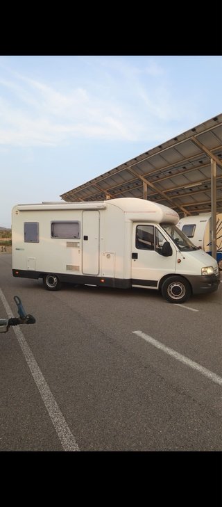 autocaravana fiat adria