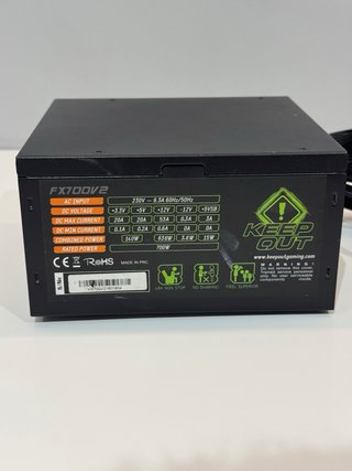 Fuente de Alimentación 700W keep out