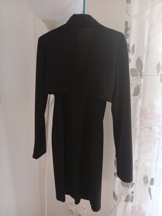 Vestido de fiesta negro con pedrería