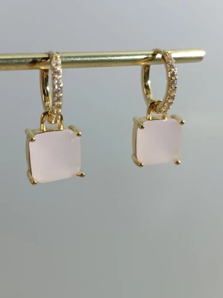 Pendientes baño oro piedra rosa cuadrada