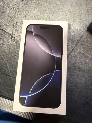 iPhone 16 Pro Max