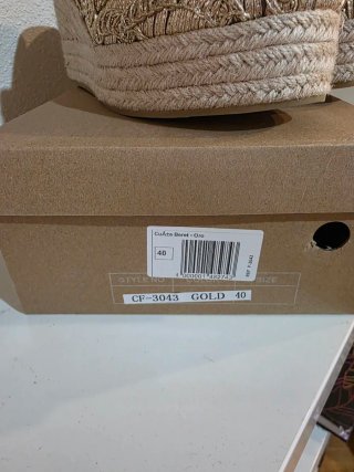 Sandalias Zuecos Cuña Esparto Beige.