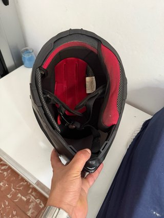 Casco de moto negro