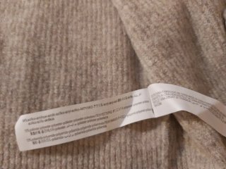 Chaqueta punto Bershka beige.  Cárdigan ancho.