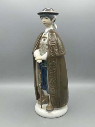 REF: 01001161 “PEQUEÑO ALCALDE” LLADRÓ