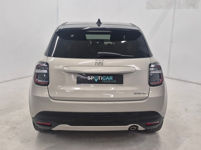 FIAT 600 MHEV LAPRIMA 1.2 110CV DCT