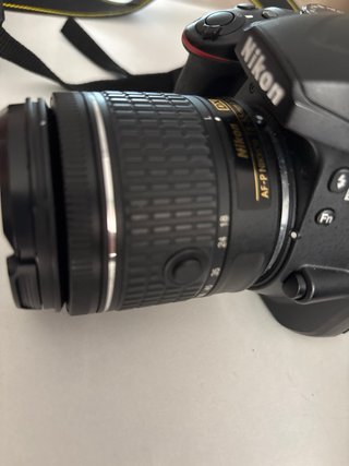 Cámara Nikon D3400 + Objetivo + Accesorios