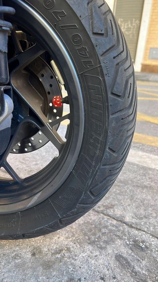 Maxi Scooter Yamaha Negra Automática