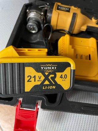 Radial a batería YUNXI con 2 baterías