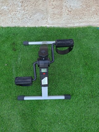 Pedaleador estático portátil / Mini bicicleta