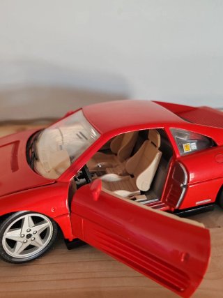 Ferrari 348 tb Bburago 1:18 Made in Italy