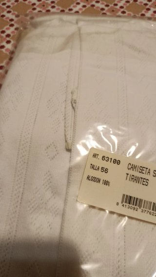 Camiseta tirantes Avet beige mujer