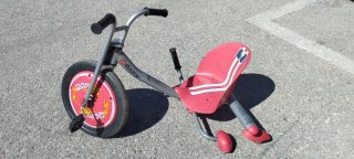 Triciclo Razor Flash Rider 360