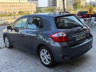 Toyota Auris 2012