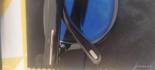 Gafas de sol Tom Ford negras y azules