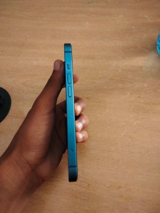 Batteria originale iPhone 13 92% Nessun problema