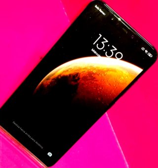 XIAOMI MI 8 64GB 6GB RAM COMO NUEVO