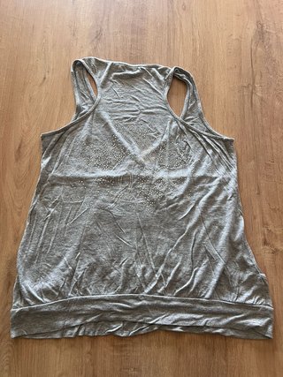 Camiseta tirantes gris