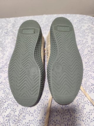 Zapatos Duuo Beige/Gris Talla 36