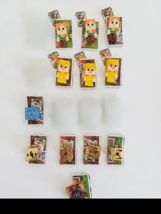 Figuras Minecraft Kinder Joy