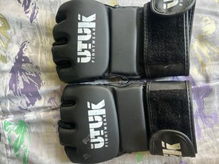 Espinilleras y guantes boxeo UTUK