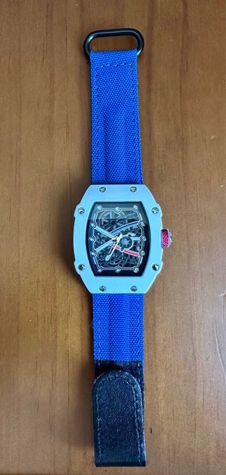 Reloj estilo RM 67-02 Blanco y Azul