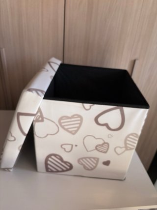 Scatola portaoggetti con cuori