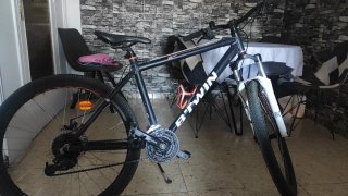 Bicicleta B-Twin Rockrider