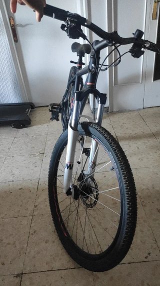 Bicicleta B-Twin Rockrider
