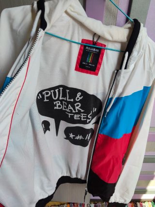 Cazadora. Pull&besr..T.M