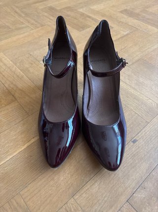 Tacones wonders color vino