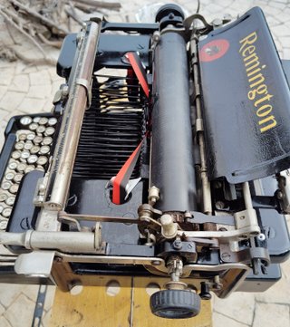 Máquina de escribir antigua: Remington Standard 10