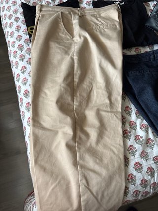 Lote Ropa Mujer: Pantalones y Camisetas y bolso