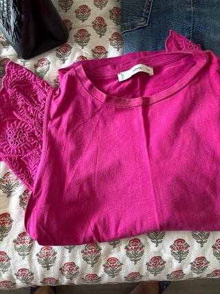 Lote Ropa Mujer: Pantalones y Camisetas y bolso