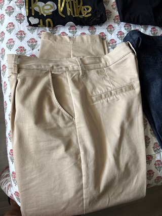 Lote Ropa Mujer: Pantalones y Camisetas y bolso