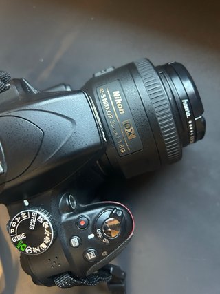 Nikon D3300 + Objetivo 35mm