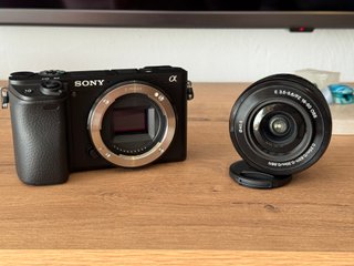 Sony Alpha A6400 + objetivo 16-50 OSS – Nueva