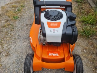 Cortacésped Stihl con tracción
