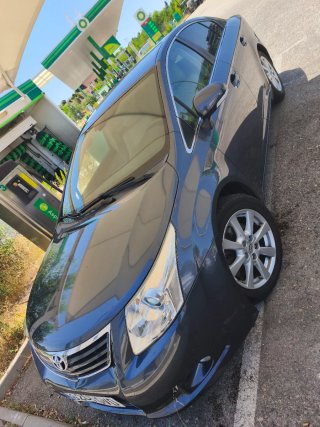 Toyota Avensis 2010
