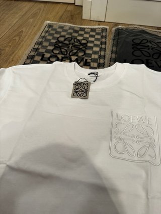 Camiseta Loewe Blanca O Negra