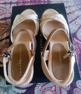Sandalias Tommy Hilfiger Cuña Baja Beige/Nude 38