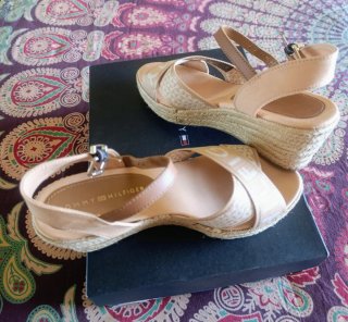 Sandalias Tommy Hilfiger Cuña Baja Beige/Nude 38