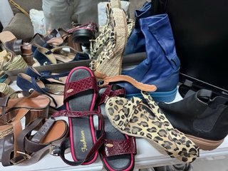 Tacones y sandalias mujer