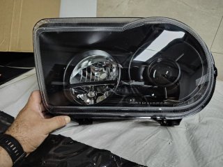 Juego de Faros Delanteros Chrysler 300C (2005-2010
