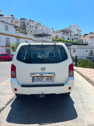 Nissan Pathfinder 2011