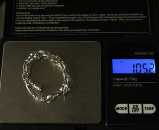 Pulsera de oro blanco de 18k. Peso: 10.52 gr.