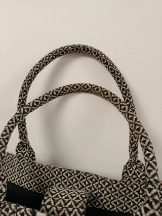 Bolso Tote Geométrico Primark Negro y Blanco