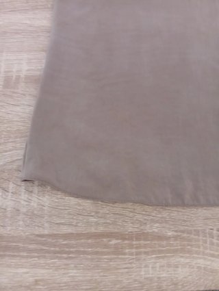 Blusa beige con volantes talla 34