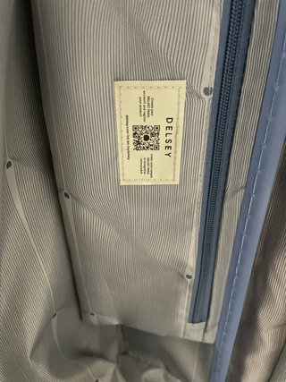 Maleta Delsey Azul y Dorada