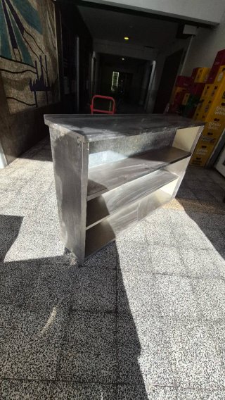 Estantería metálica de 3 baldas